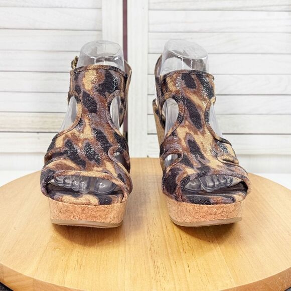 Fergalicious Kenzie Animal Print Boho Cutout Peep Toe Wedge Sandals Brown 8.5 - Picture 3 of 14